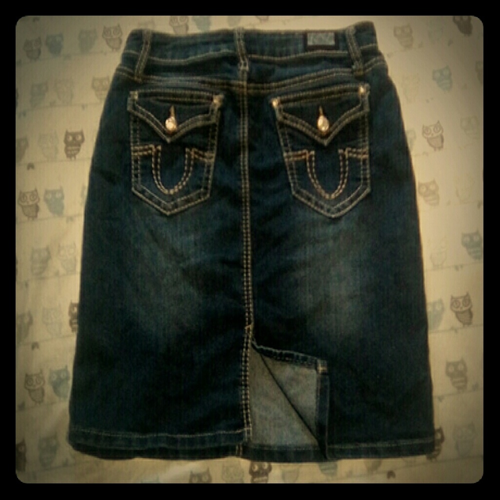 Earl  jeans skirt